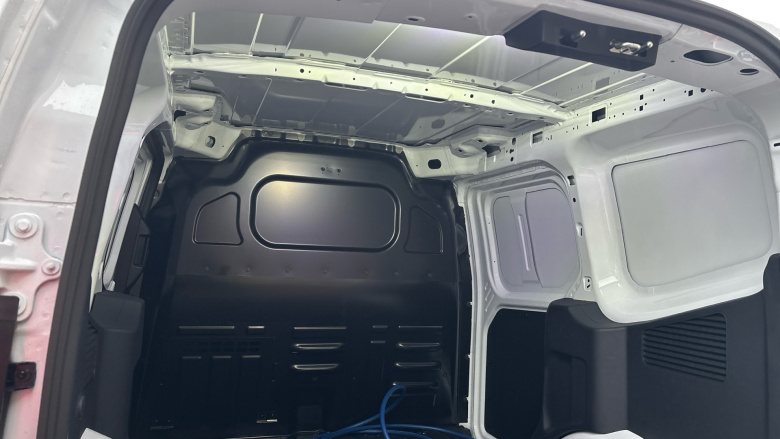 Ford Transit Courier E-Transit Courier 100kW 43kWh Trend Van Auto